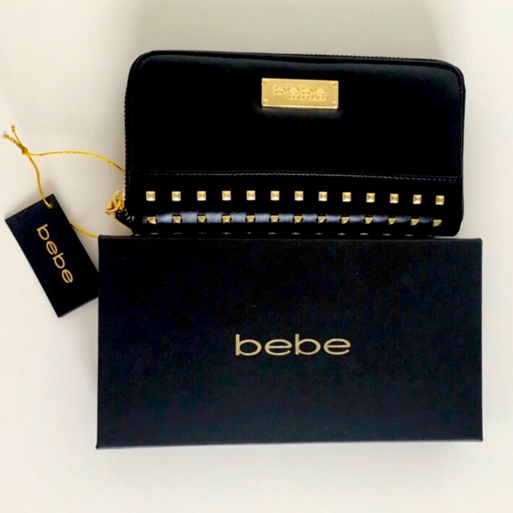 Bebe Brooklyn zip wallet pouch NWT!